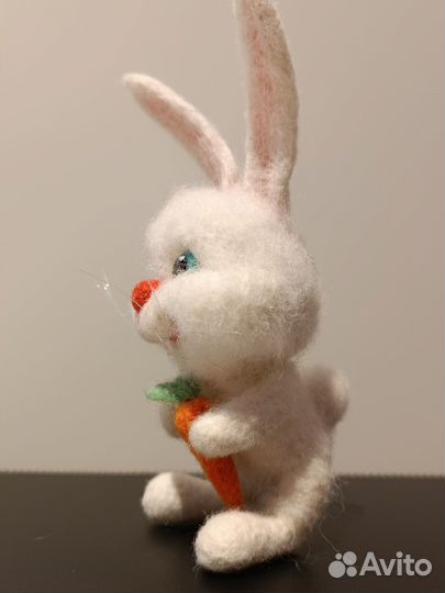 Зайка.Игрушки из валяной шерсти