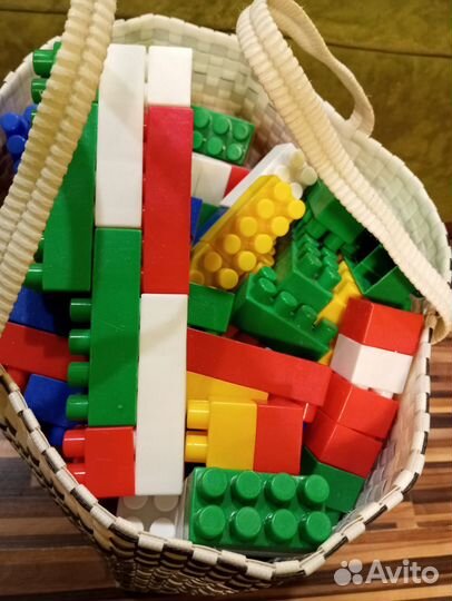 Конструктор крупный, аналог lego дупло