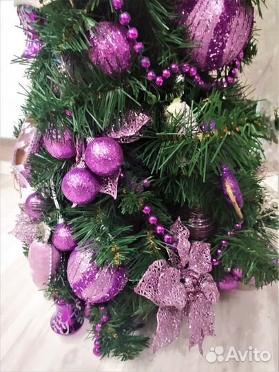 Ель новогодняя искусственная с игрушками