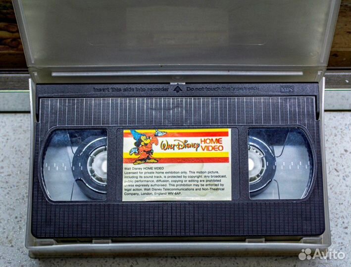 Видеокассеты VHS - кино и мультфильмы