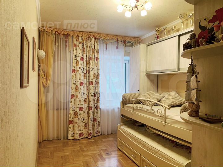 3-к. квартира, 83,4 м², 2/4 эт.