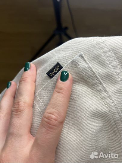 Джинсы levis бежевые женские