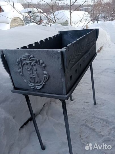 Мангал чугунный