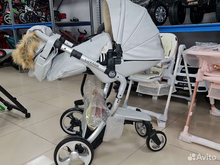 Коляска Luxmom
