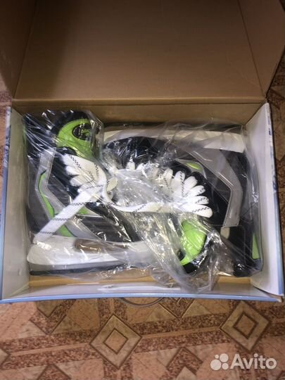 Коньки black aqua