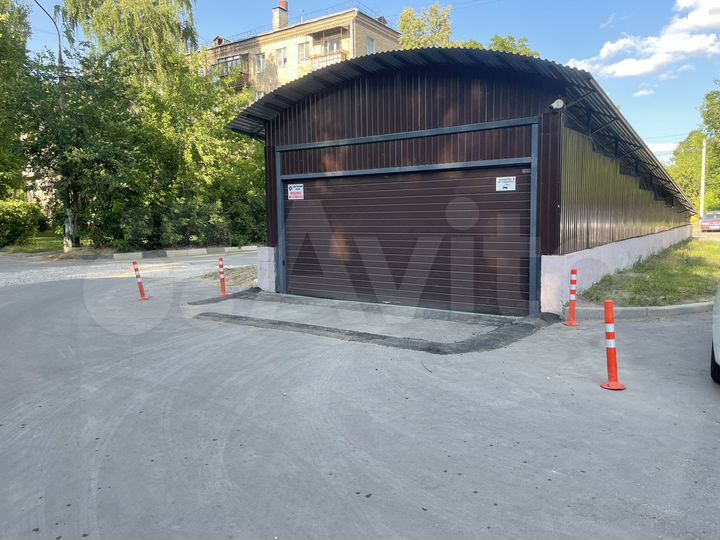 Машиноместо, 13 м²