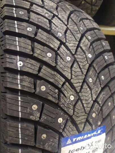 Triangle IcelynX TI501 235/45 R18