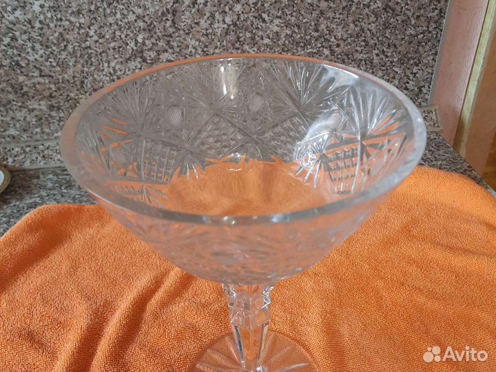 Ваза хрустальная на ножке СССР
