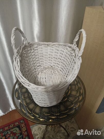 Корзина плетеная для подарка