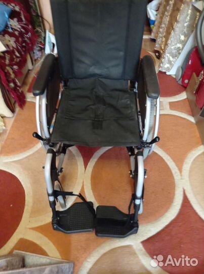 Инвалидная коляска новая