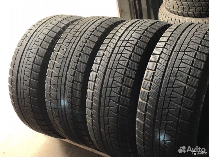 Bridgestone Blizzak Revo GZ 215/55 R17