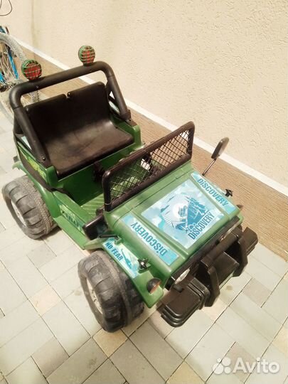 Детский автомобиль на аккумуляторе