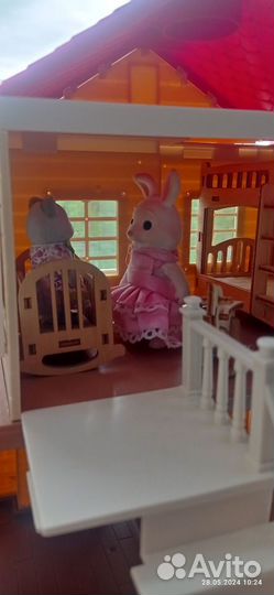 Sylvanian families домик с мебелью