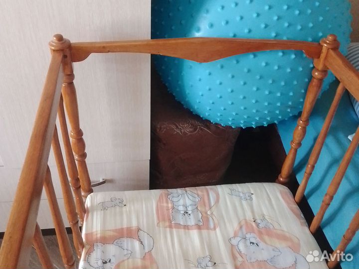 Детская кроватка