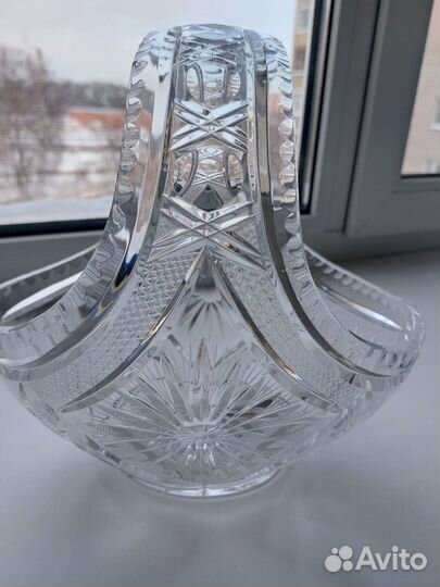 Хрустальная ваза