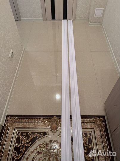 Карниз на кухонный гарнитур, плинтус