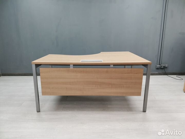 Офисная мебель