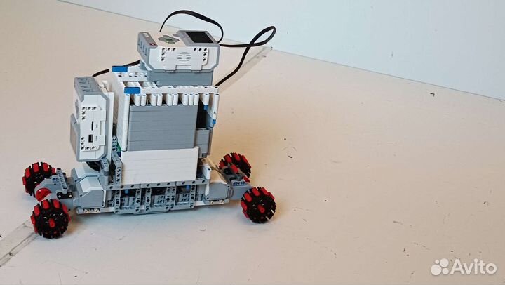 Преподаватель по мобильной робототехнике для детей