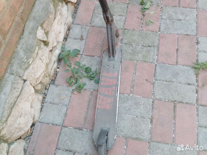 Самокат трюковой, состоянее хорошоее