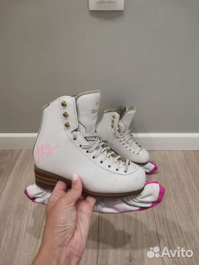 Фигурные коньки Jackson elle 13D