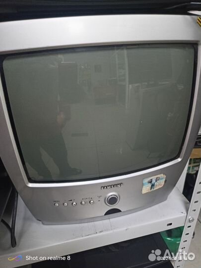 Телевизор samsung