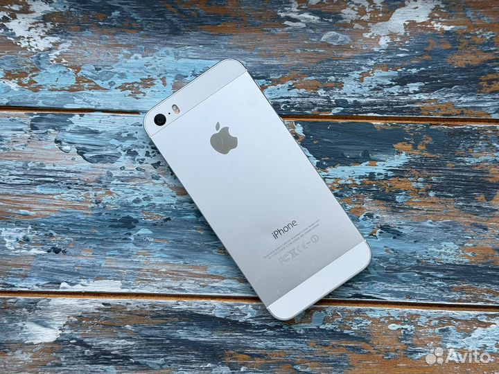 iPhone 5S, 16 ГБ