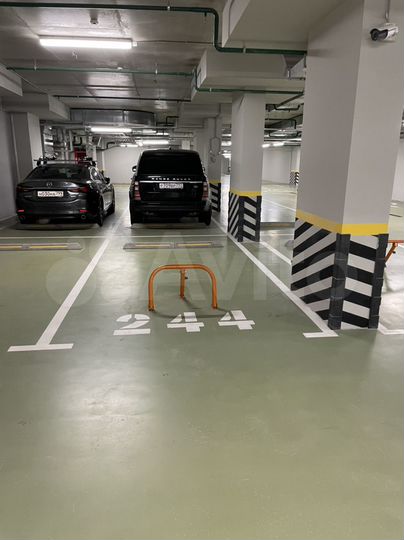 Машиноместо, 14 м²