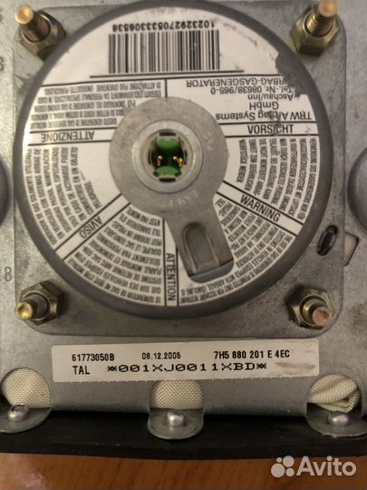 Подушка безопасности водителя Volkswagen Jetta 4