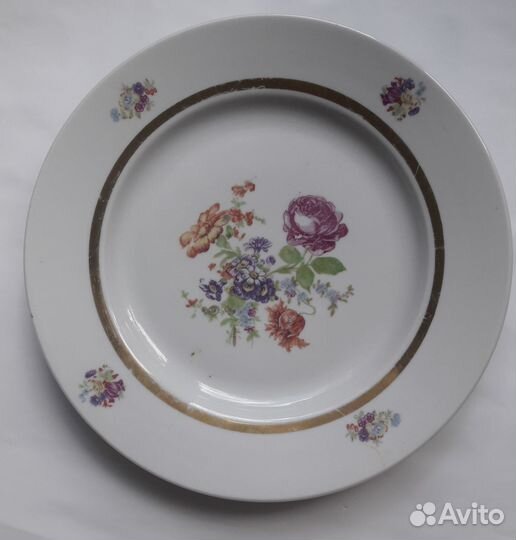 Тарелки, блюдца, рыбники