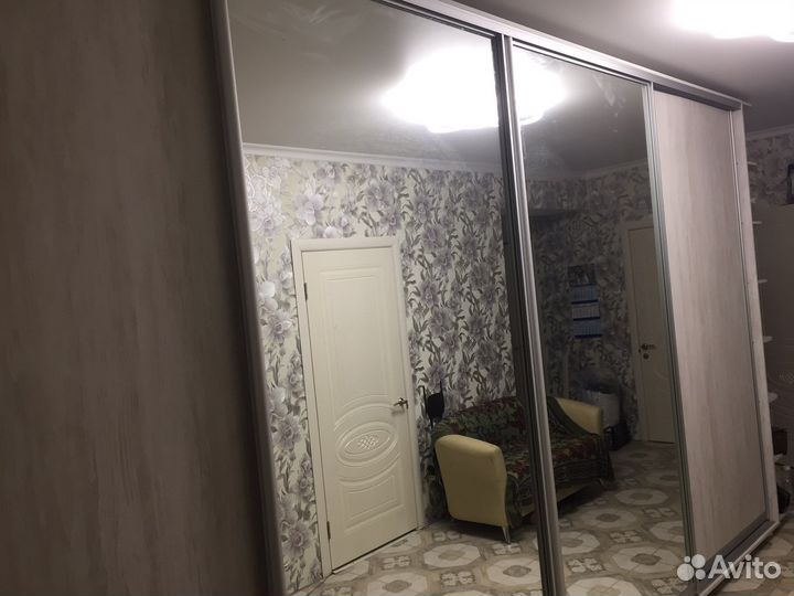 Шкаф