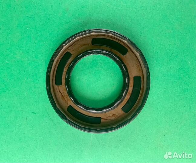 Сальник выходного вала АКПП Jeep WK2 3.6L