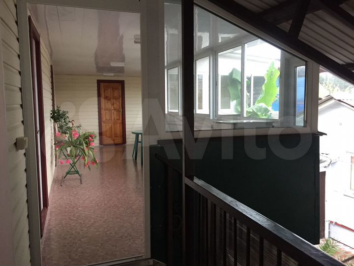 Комната 10 м² в 1-к., 2/2 эт.