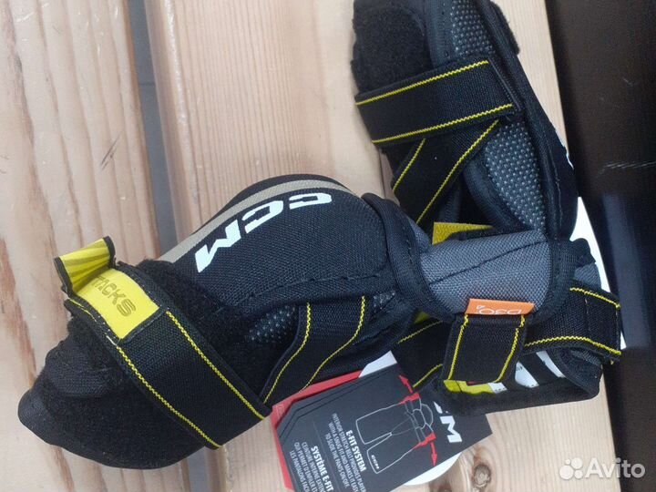 Налокотники хоккейные CCM tacks AS-V PRO YTH