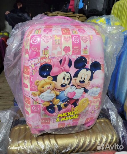 Детский чемодан на колесах