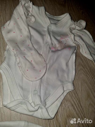 Комплект на выписку для девочки