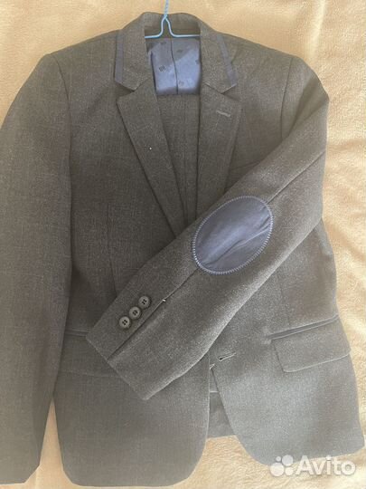 Школьный костюм