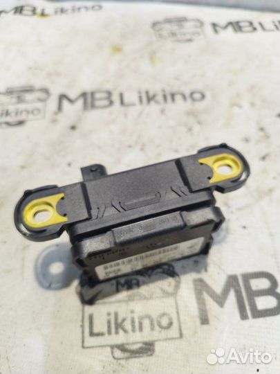 Датчик ускорения Mercedes Gl X164