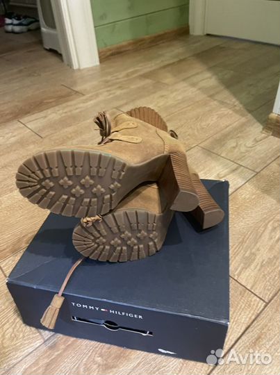 Ботильоны Tommy Hilfiger