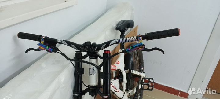 Двухподвесный велосипед Stark Devolution DH