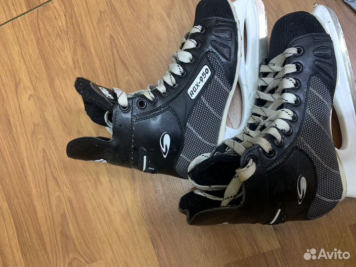 Коньки хоккейные 39 размер