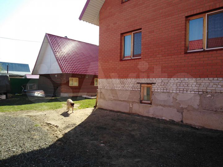 Коттедж 313,3 м² на участке 15 сот.