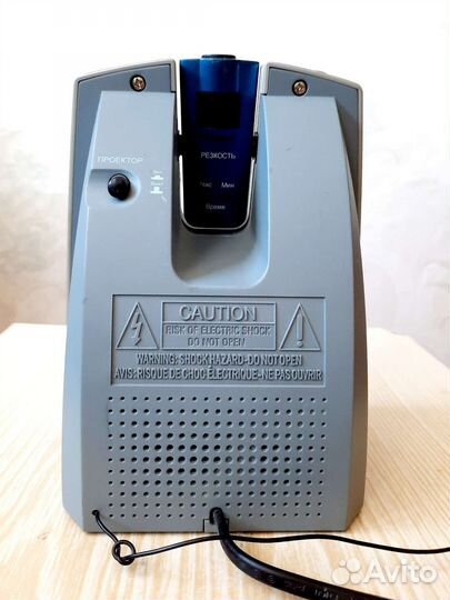 Радиочасы с лазерным проектором и будильником