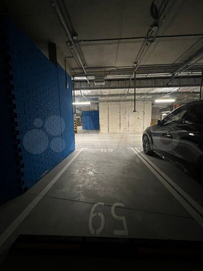 Машиноместо, 18 м²