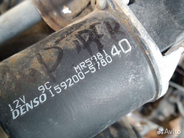 Мотор дворников Airtrek outlander 1 правый руль