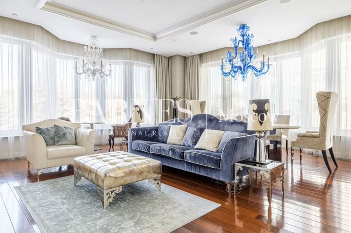 6-к. квартира, 235 м², 4/5 эт.