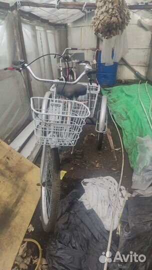 Велосипед взрослый трёхколёсный