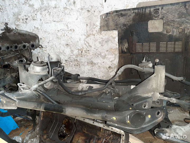 Подрамник бмв х5 е53