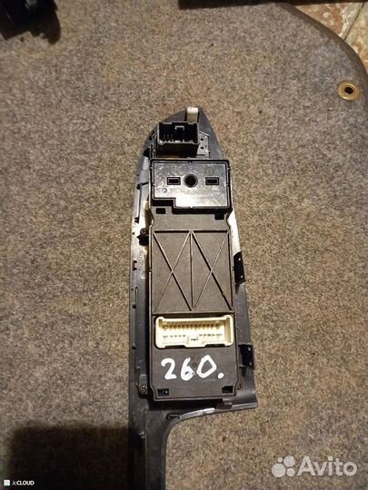 Блок упр. стеклоподьемниками на honda accord CL9