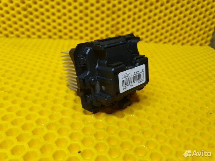 Резистор отопителя Ford Mustang VI N48H 2017