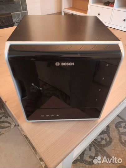Видеорегистратор divar IP 3000 Bosch